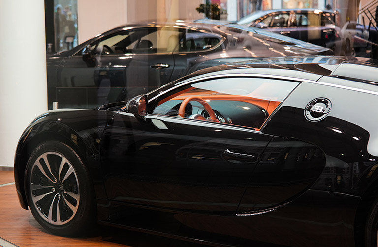 Bugatti Veyron windshield repair cost