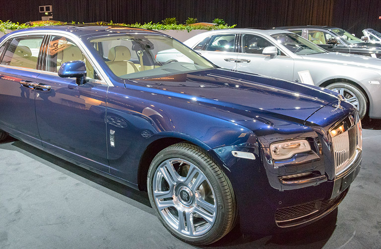 Rolls Royce Phantom windshield replacement