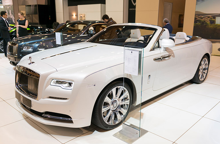 Rolls-Royce mobile windshield repair Burlington