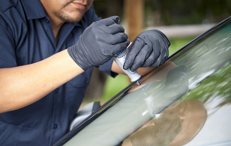 auto glass crack repair