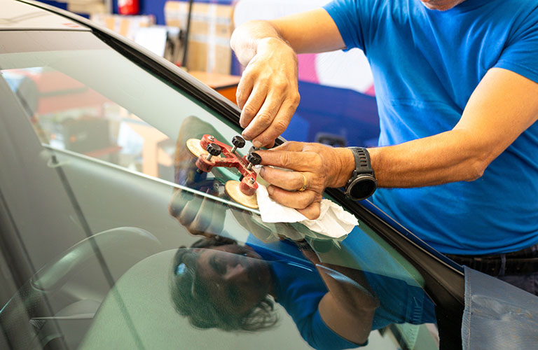 auto glass crack repair